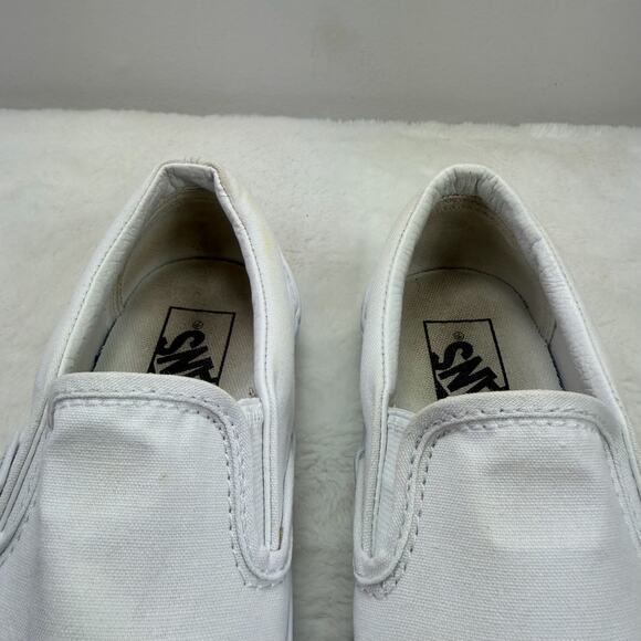 Vans Classic Slip‑On True White Women’s Size 7 Canvas Sneaker - Picture 9 of 10